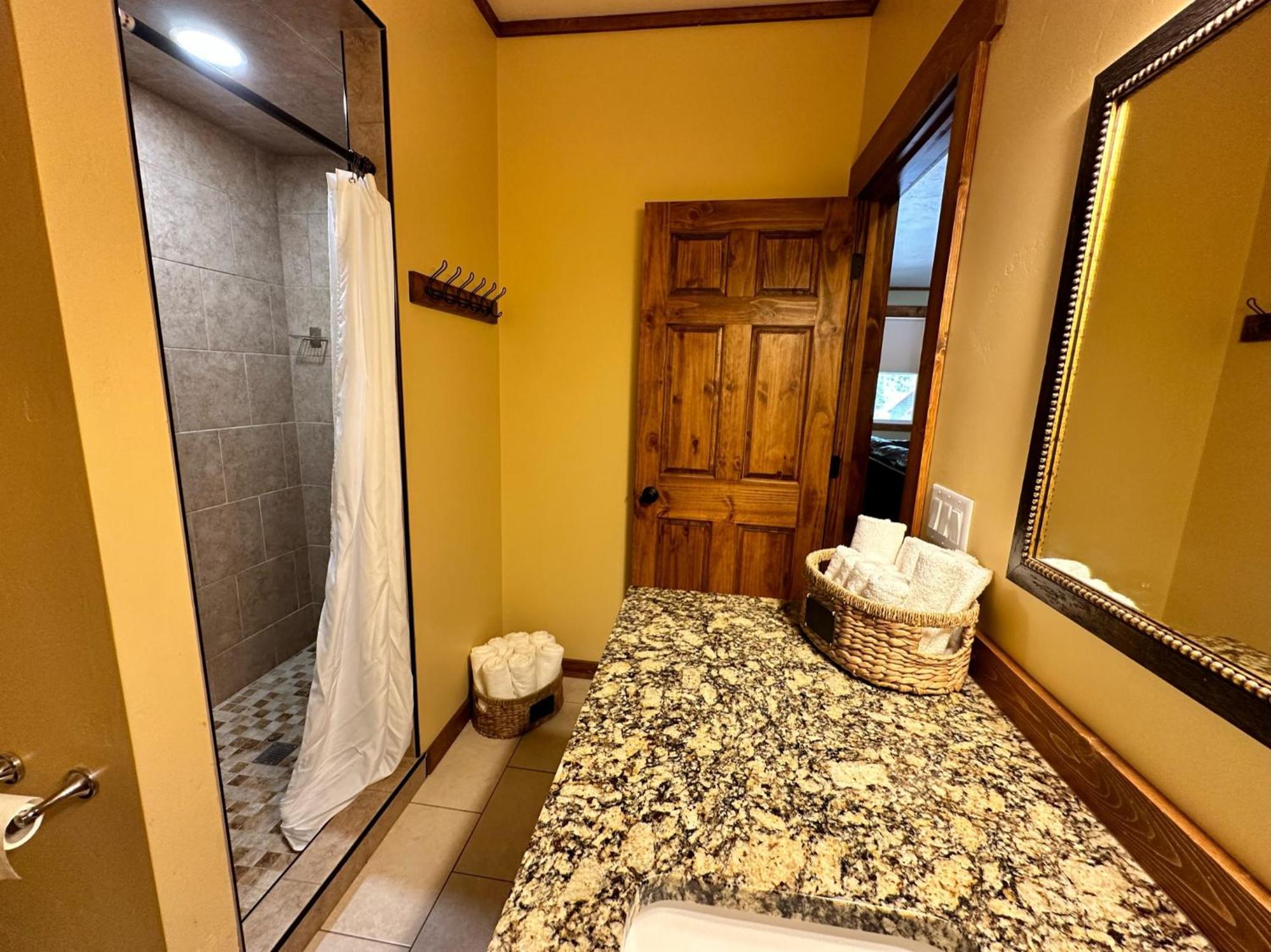Yellowstone Cabins And Rv West Yellowstone Luaran gambar